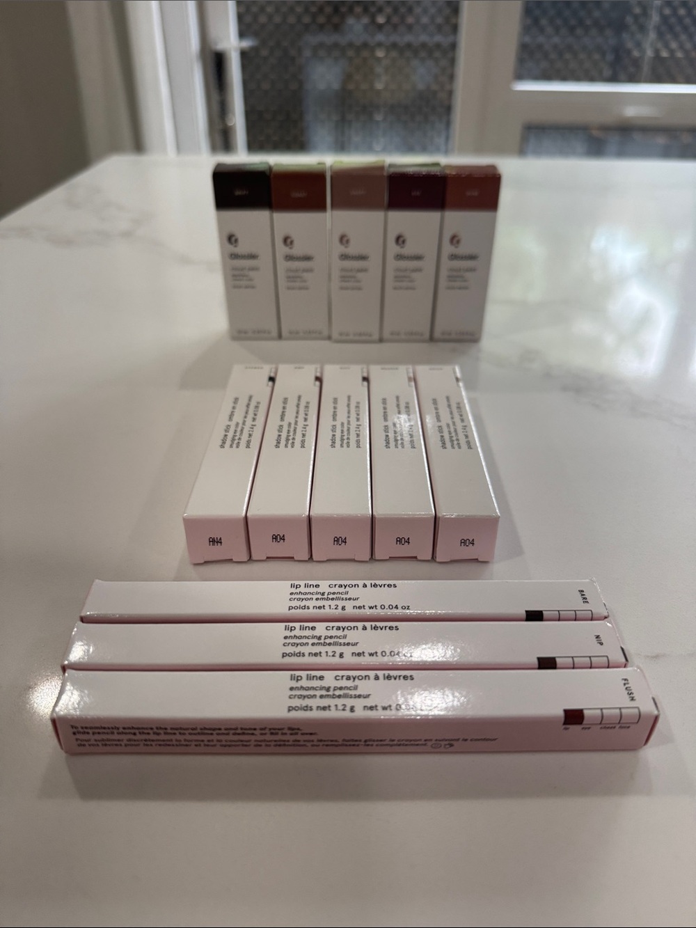 New Glossier makeup bundle- 13 pieces.